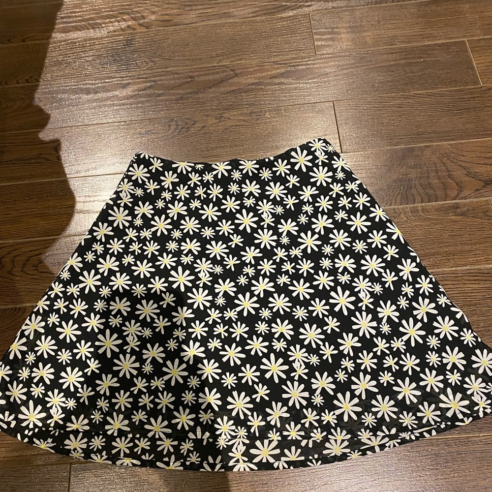 Black and White Daisy Skirt